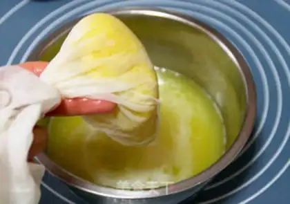 Make All pineapple pineapples step 4