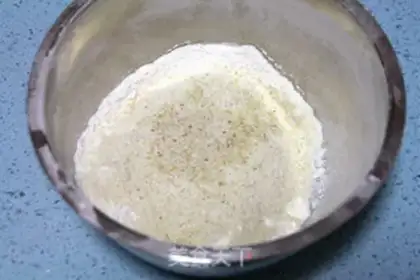 Make Pineapple cupcakes step 1