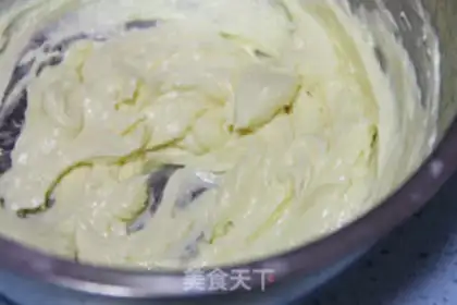 Make Pineapple cupcakes step 5