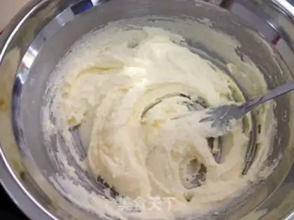 Make Plum raisin cake step 0