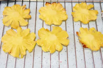 Make Pineapple cupcakes step 15