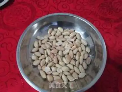 Make Peanut sesame soup step 2