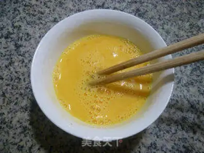 Make The egg gravy soup step 2