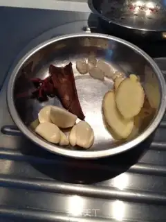 Make Double radish lamb stew step 1