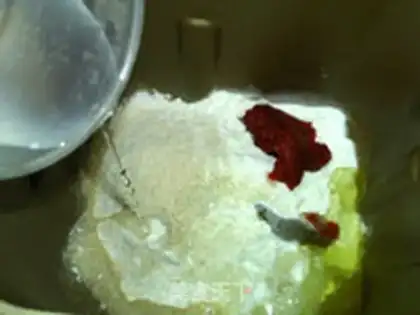 Make Tomato biscuit step 1