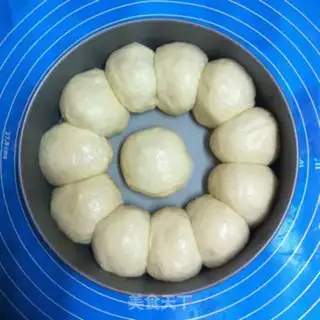 Make Potato buns step 4
