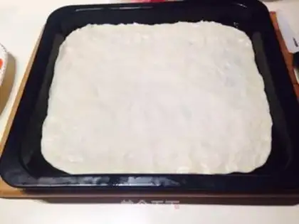 Make Lazy pizza step 1