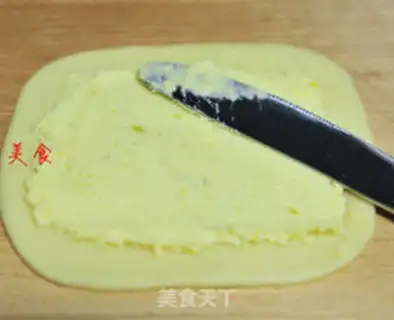 Make People love melon cheese buns step 3