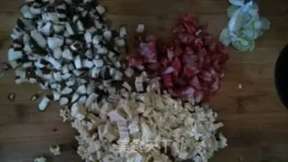 Make Soy sauce noodles step 1