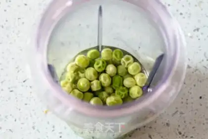 Make Scallops with sweet pea mud step 7