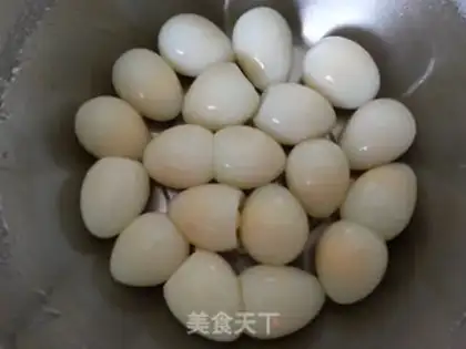 Make Silver-eared quail eggs step 1