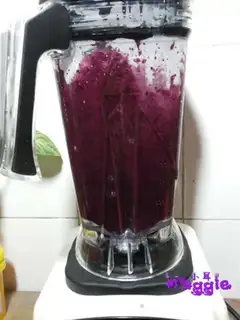 Make Fresh blueberry sauce step 4