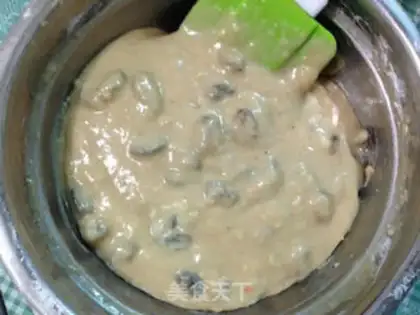 Make A raisin with a pound cake step 5