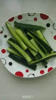 Make cucumber chili step 1