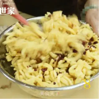 Make Cracker onions step 5
