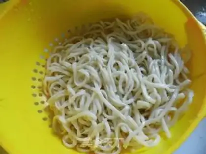 Make Tomato eggnog noodles step 9