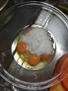 Make SpongeBob cake step 2