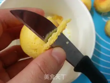 Make Sphere lollipop cake step 21