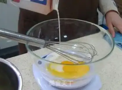 Make Chocolate cream cake step 1