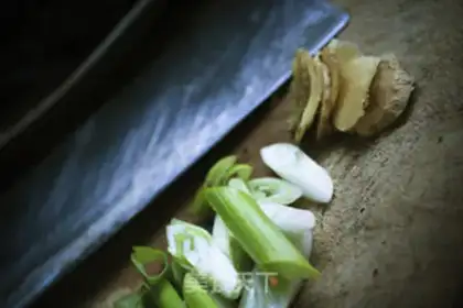 Make Fresh fish with onions step 2