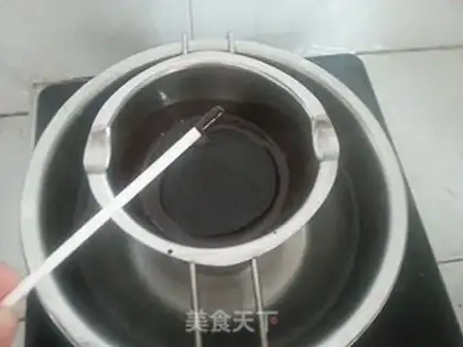 Make Sphere lollipop cake step 25