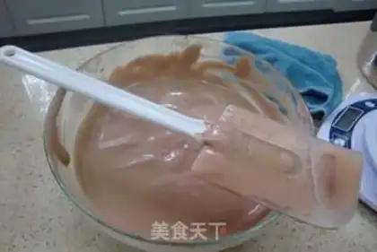 Make Chocolate cream cake step 7