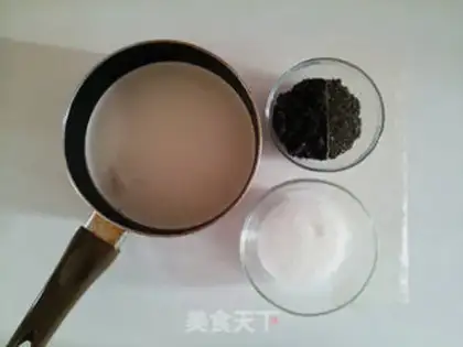 Make Black sesame cheese pudding step 0