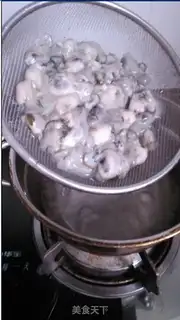 Make Oyster fried eggs step 2