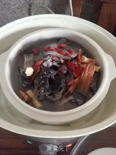 Make Tonic chicken soup step 2