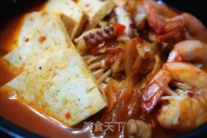 Make Korean seafood pan step 8