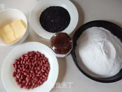 Make Cinnamon sesame soup step 0