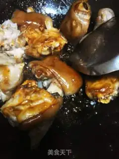 Make Red burning pig hoof step 4