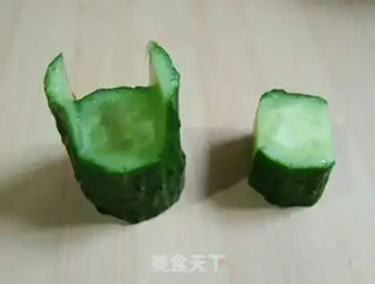 Make Sculpture of cucumber step 4