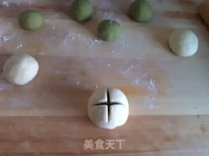 Make Tea cross buns step 5