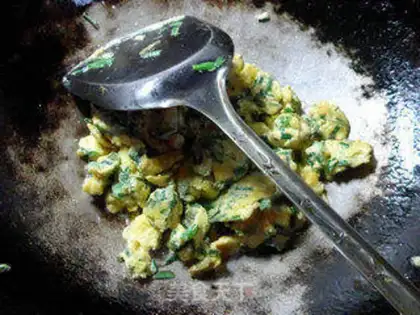 Make Wild onion fried eggs step 7