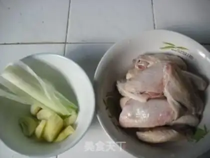 Make Honey-cooked chicken wings step 0
