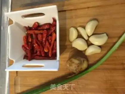Make Hot pig hoof step 0