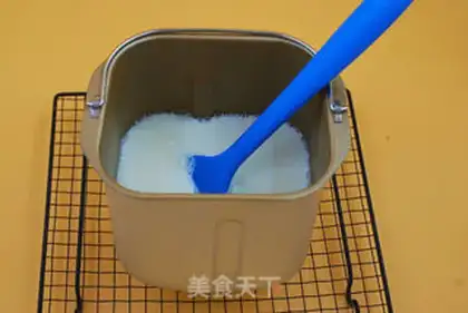 Make Homemade strawberry yogurt step 5
