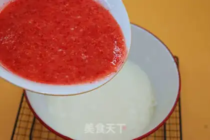 Make Homemade strawberry yogurt step 9