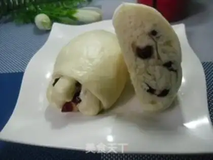 Make Cranberry roll step 9