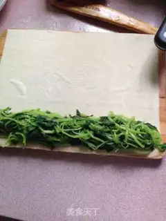 Make Snack rolls step 4