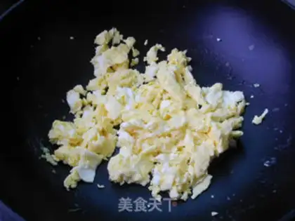 Make Four seasoned bean fried eggs step 4