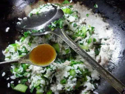 Make A salad with vinegar step 8
