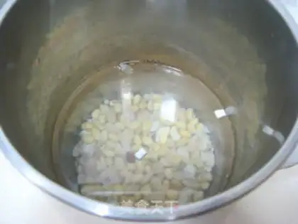 Make The soybeans go wet soy step 3