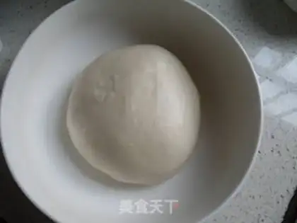Make Onion sausage bread step 3
