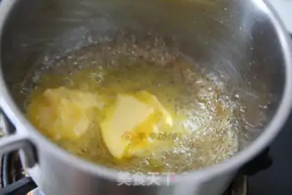 Make Caramel banana pie step 9