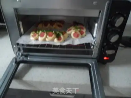 Make Onion sausage bread step 12