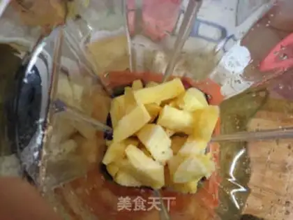 Make Pineapple omegranate strawberry step 2
