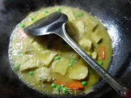 Make Curry and a sour chicken step 4