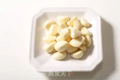 Make Lazy, sour, sour, sour fish head step 2